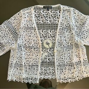 Women's Short Sleeve Square Crochet One Button Shrug